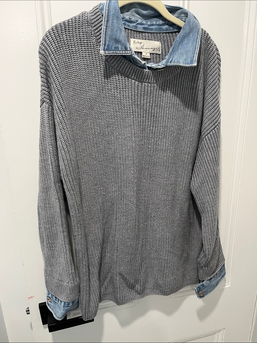 Vintage Havana Gray Knit Sweater with Denim-Look Collar
